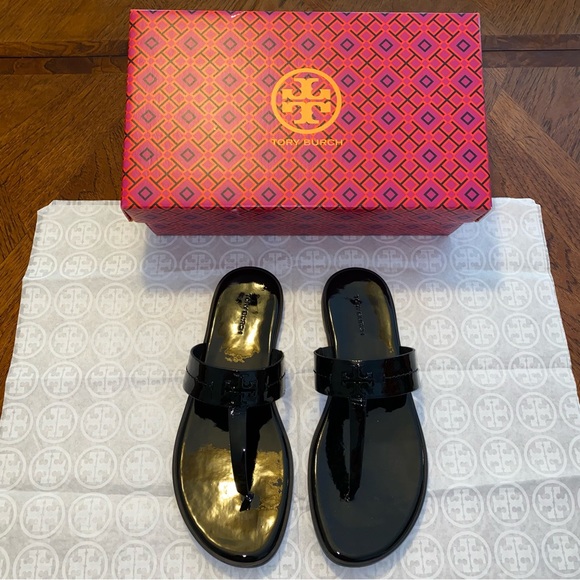 NIB Tory Burch Mini Everly Flat Sandal Soft Patent Chrome...